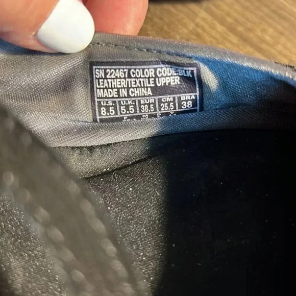 Skechers suede walkers size 8 1/2 Mary Jane - Picture 6 of 6